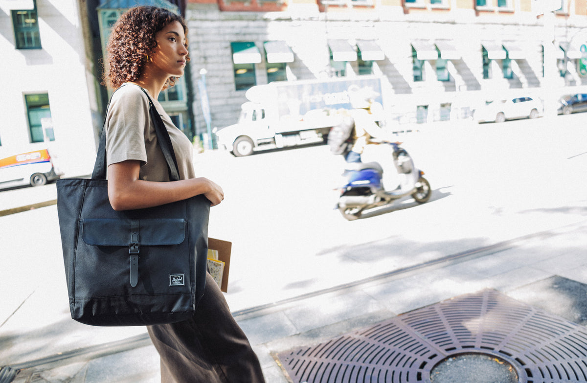 Herschel Retreat™ Tote Twill